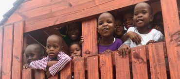 Nuestra educación - Nuestra educación se basa principalmente en el amor, la seguridad y la autodeterminación. Los valores cristianos, la honestidad y la responsabilidad son fundamentales.