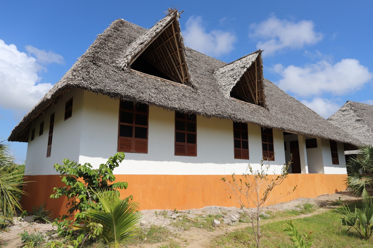 Hogar de niñas - Image 1