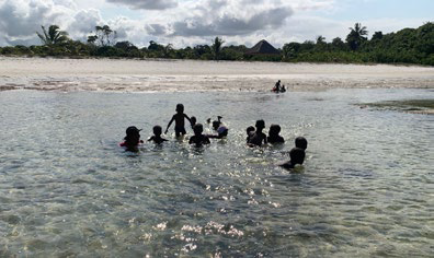 Para variar, à praia