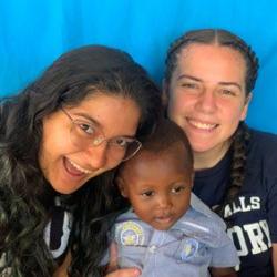 Unsere zwei Volontäre Ana Lorena und Anna Bazan